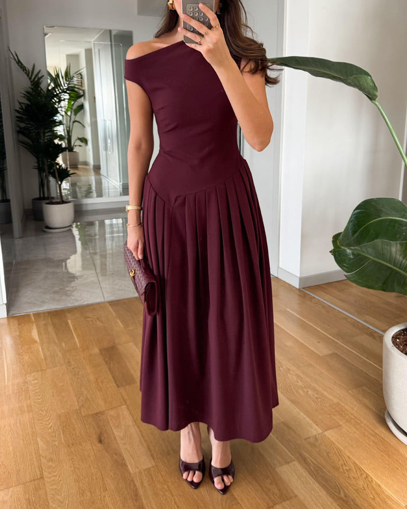 Elisa I Robe plissée à l'épaule élégante