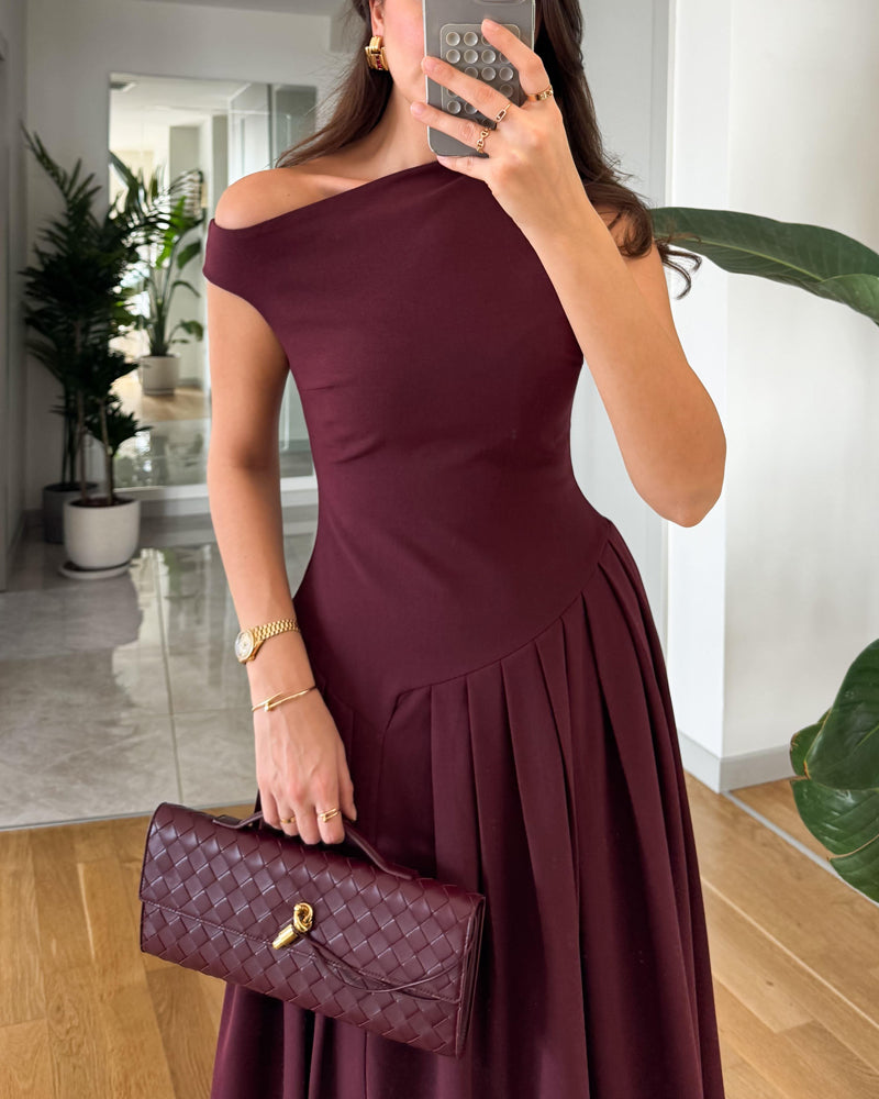 Elisa I Robe plissée à l'épaule élégante