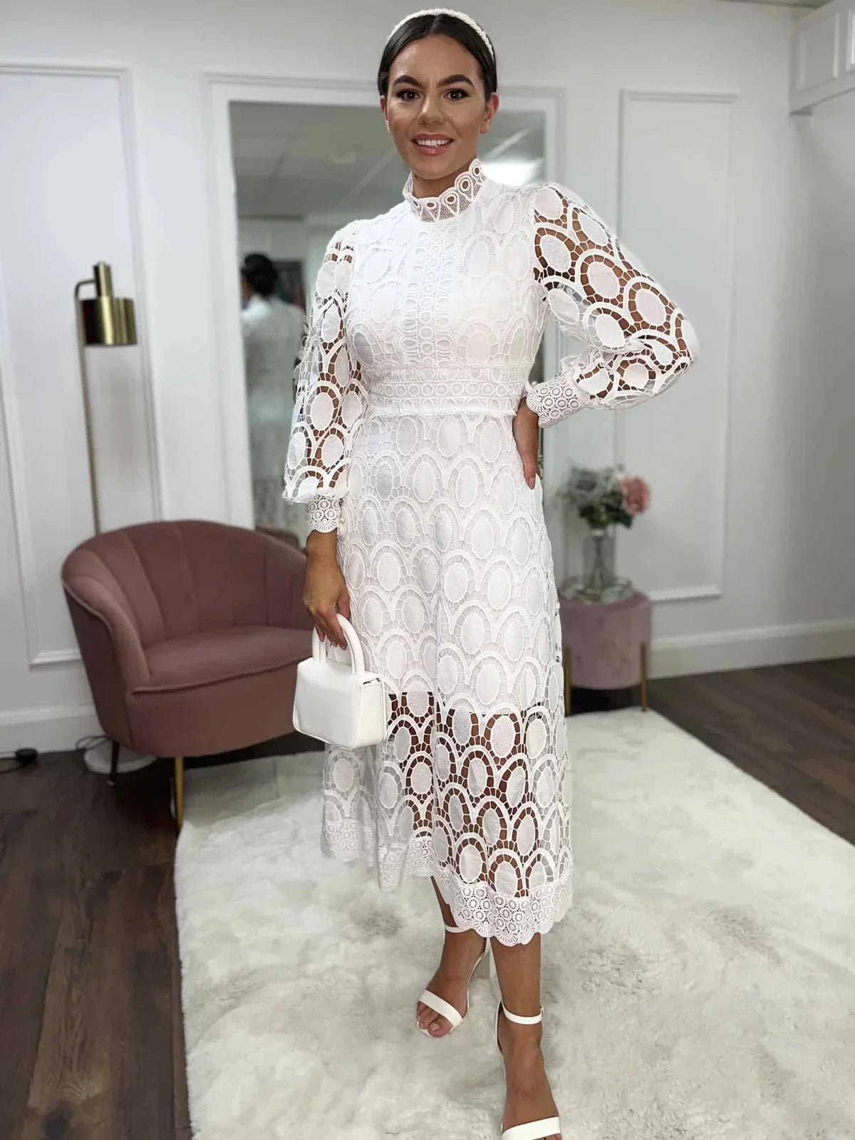 Charlotte – Robe Midi en Dentelle