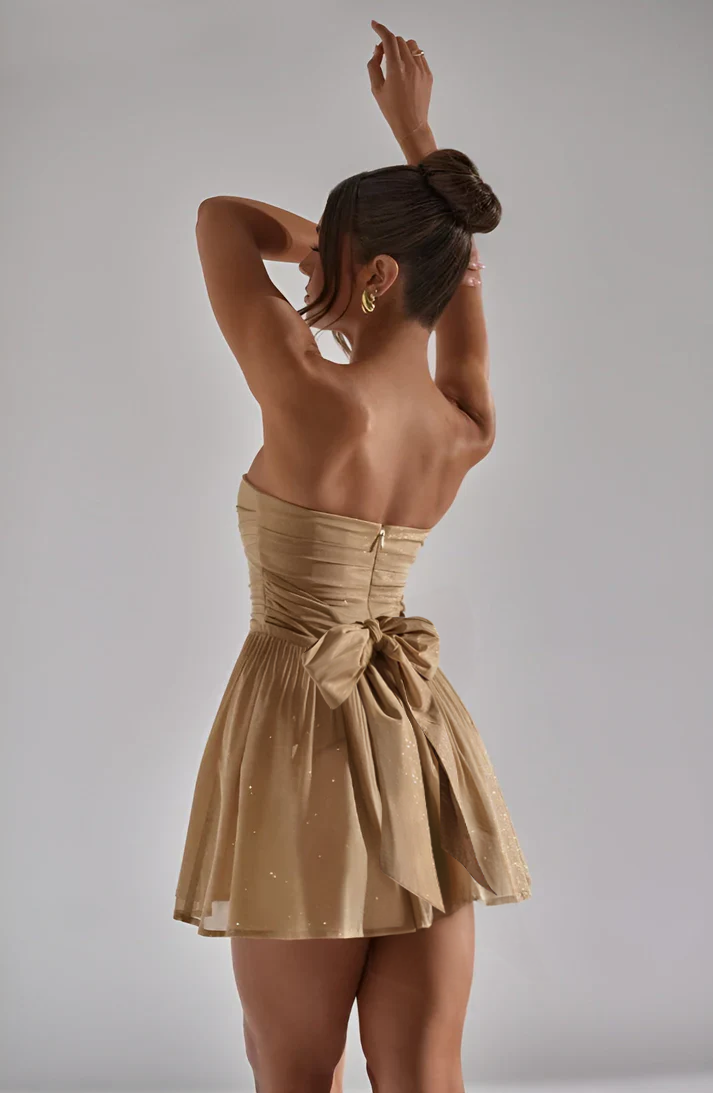 Mia I Robe tendance à épaules dégagées