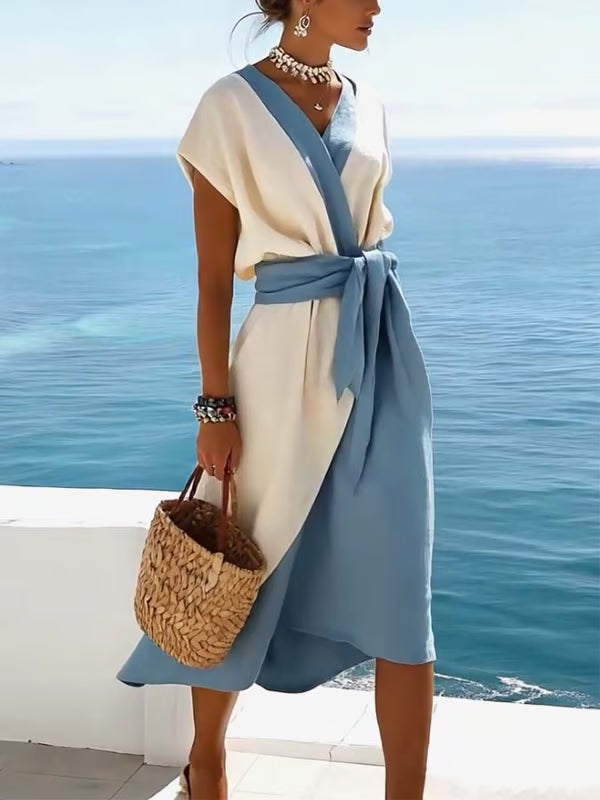 Robe ample avec des coutures de couleurs contrastées