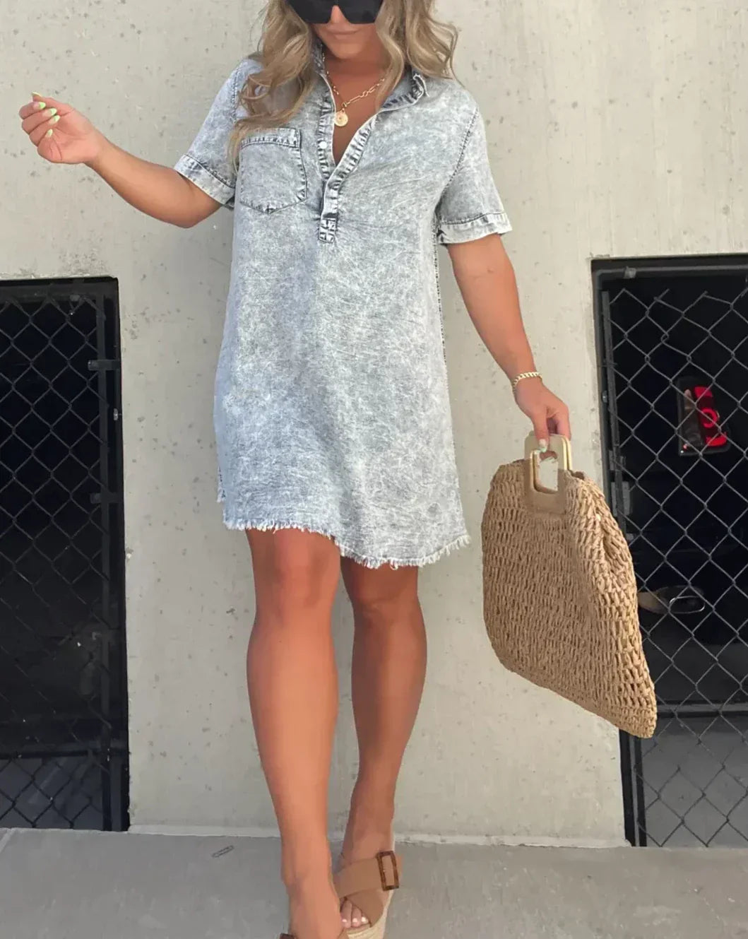 Inès – Robe Ceinturée en Jean