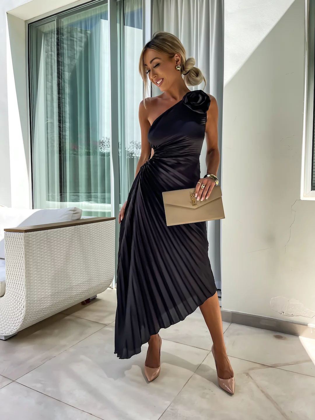 Élodie – Robe à épaules plissées