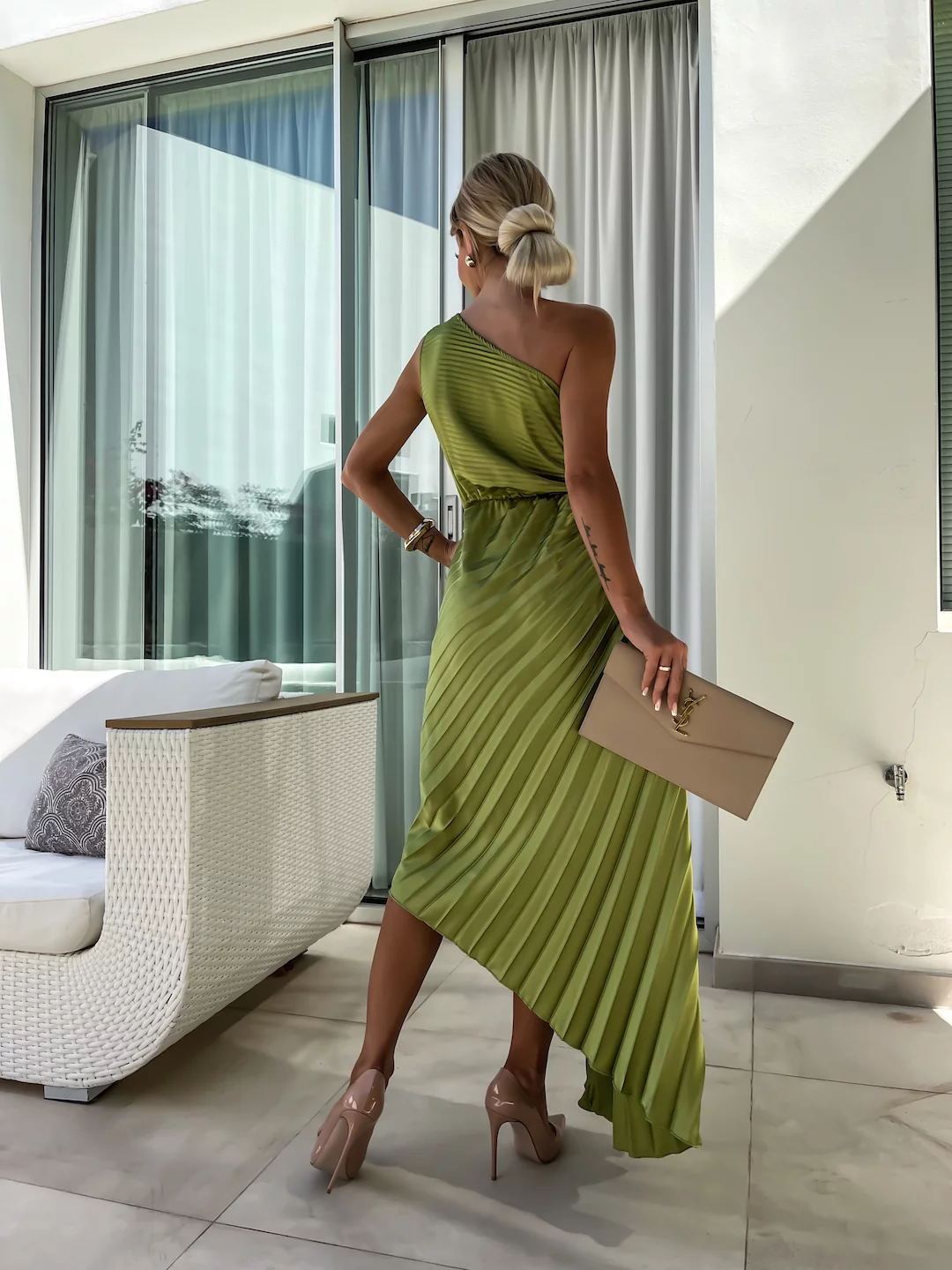 Élodie – Robe à épaules plissées