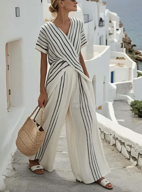 Ensemble en lin deux pièces avec taille croisée