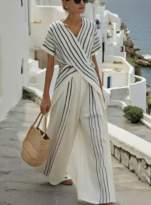 Ensemble en lin deux pièces avec taille croisée