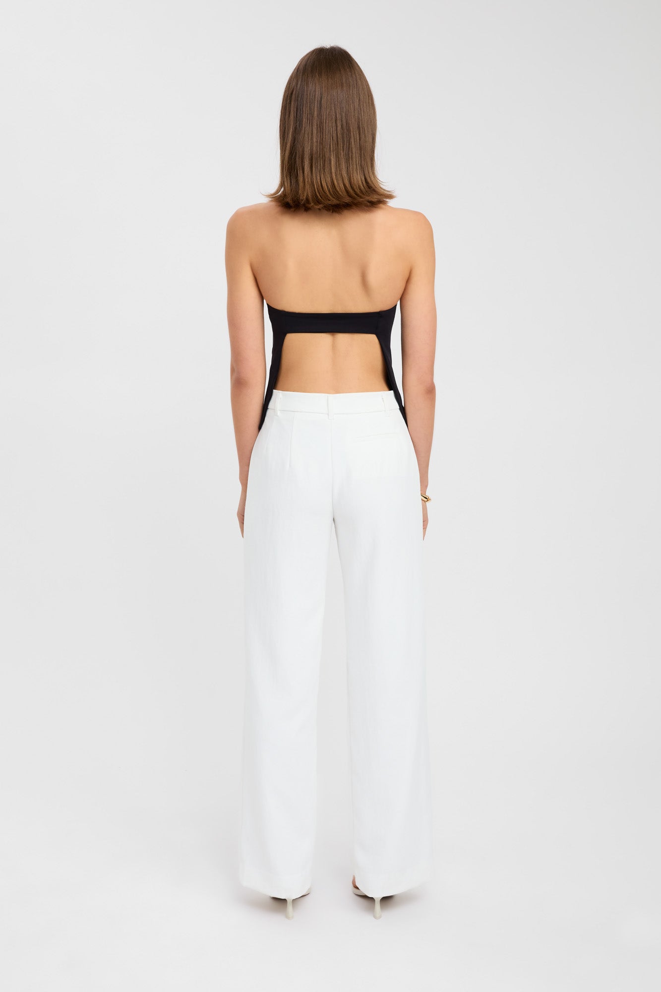 Kaye | Top Noir Minimaliste