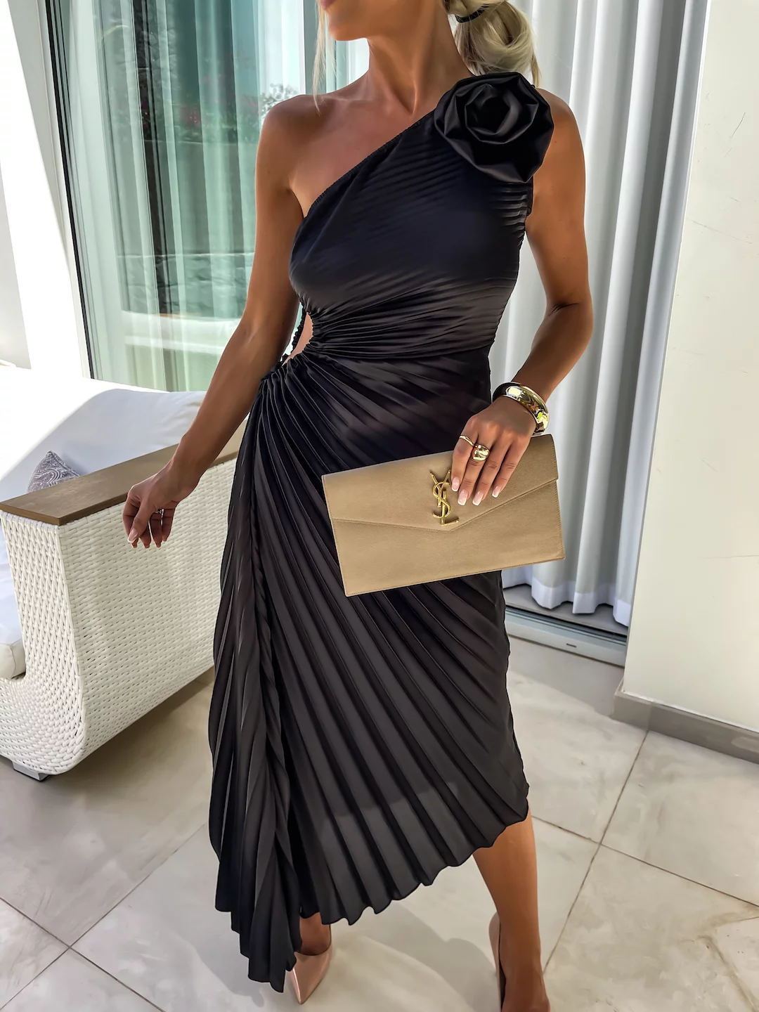 Élodie – Robe à épaules plissées