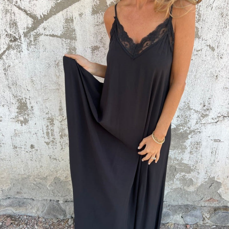 Élise | Robe Maxi Dentelle & Décolleté V